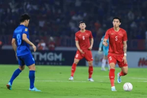 Phân Tích Vai Trò Đá Thòng Trung Vệ Trong Chiến Thuật Bóng Đá Hiện Đại